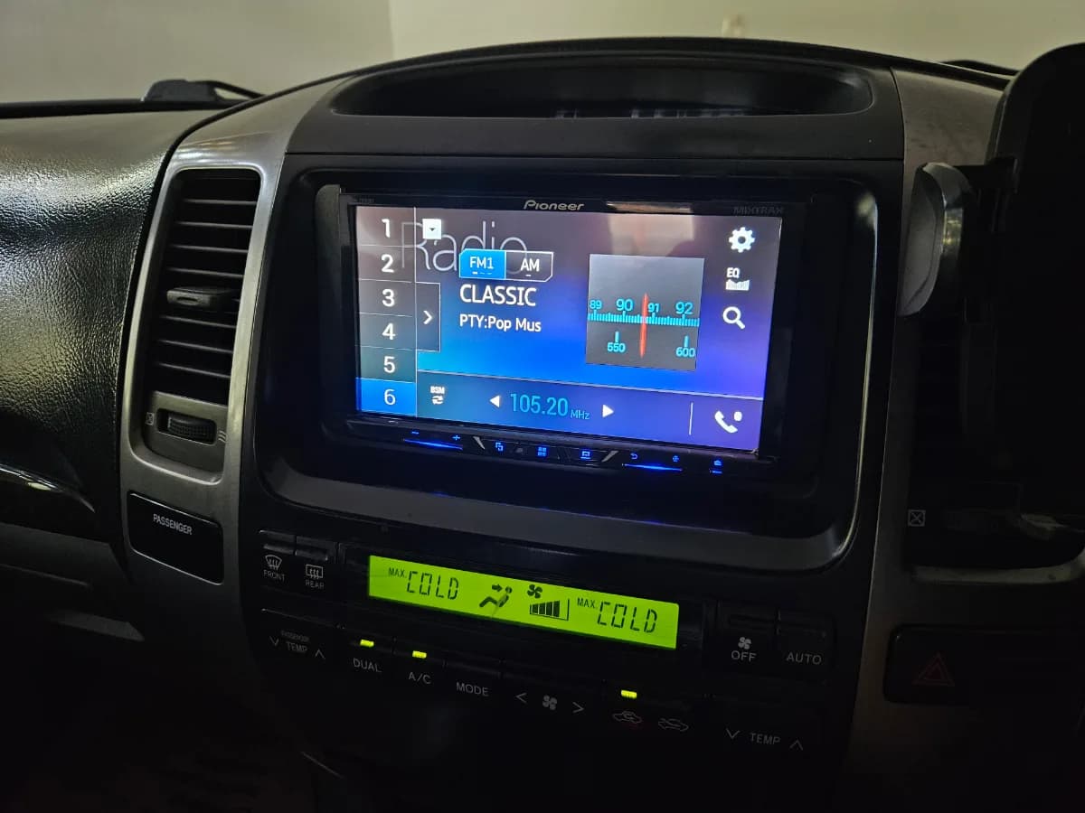 Radio and aircon.webp